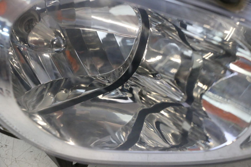 photo de VOORKOPLAMP DAELIM S2 125 (2006 - 2007) - Zoom op componenten
