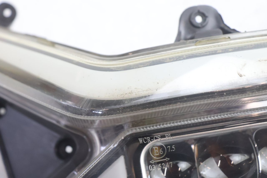 photo de VOORKOPLAMP JM MOTORS SANTANA EVO 50 (2024 - 2026) - Zoom op gebruiksstaat