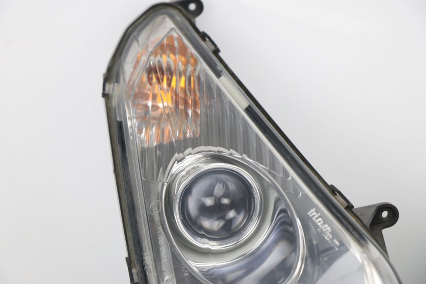 photo de VOORKOPLAMP PEUGEOT SATELIS COMPRESSOR K15 125 (2006 - 2009) - Alternatieve hoek