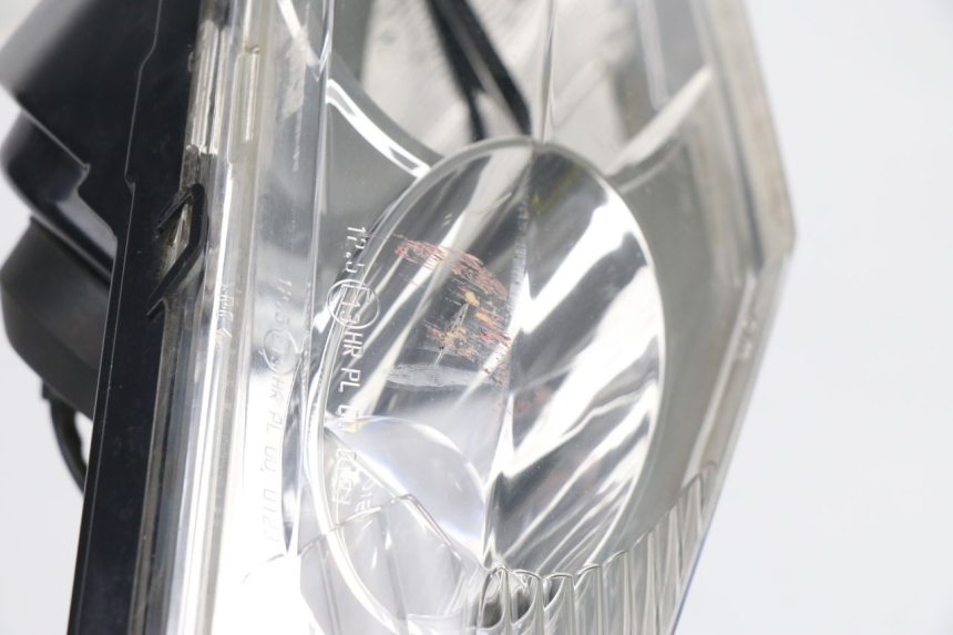 photo de VOORKOPLAMP PEUGEOT SATELIS COMPRESSOR K15 125 (2006 - 2009) - Bevestigingspunten