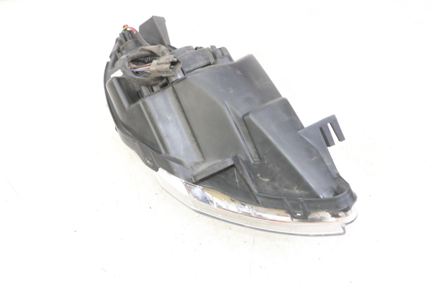 photo de KOPLAMP VOORZIJDE PEUGEOT SATELIS 125 (2013 - 2018) - Alternatieve hoek