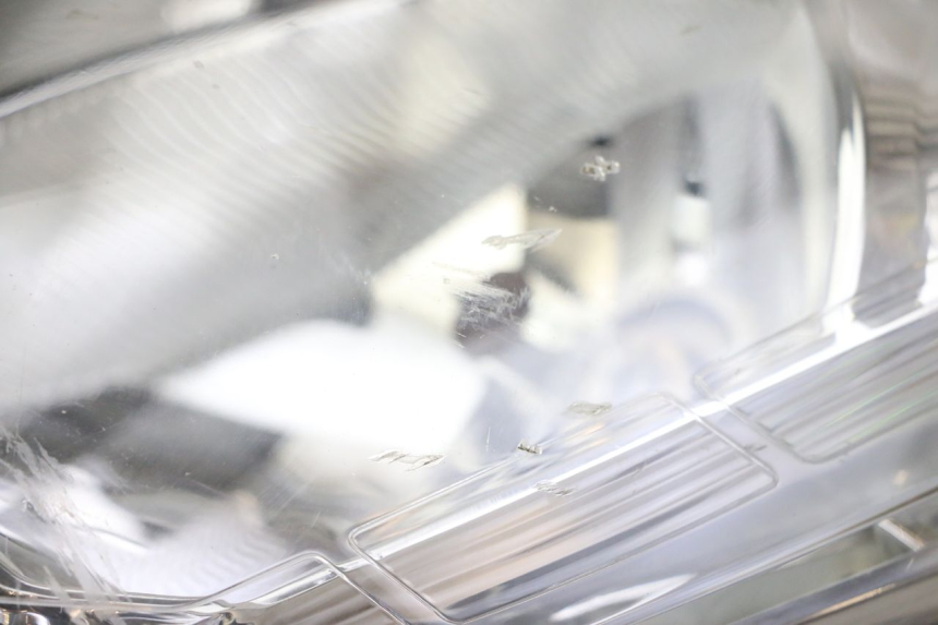 photo de KOPLAMP VOORZIJDE PEUGEOT SATELIS 125 (2013 - 2018) - Hoofdaanzicht