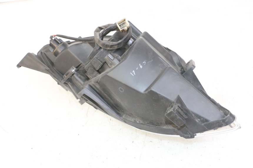 photo de KOPLAMP VOORZIJDE PEUGEOT SATELIS 125 (2013 - 2018) - Andere kijkhoek