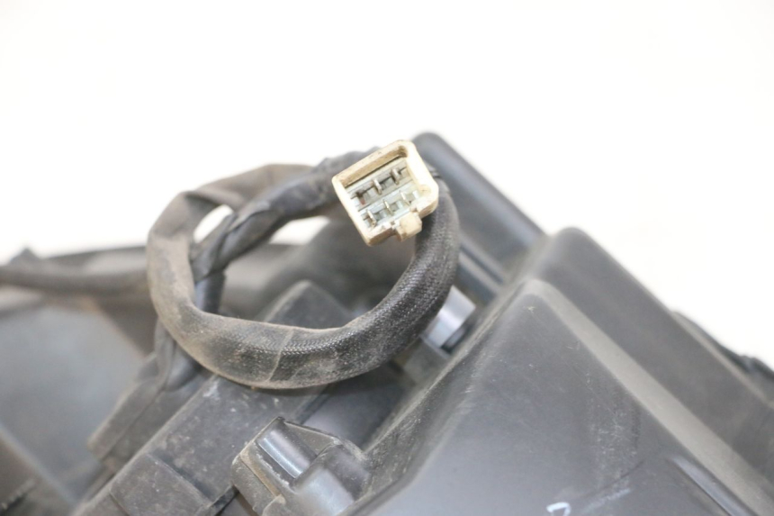 photo de KOPLAMP VOORZIJDE PEUGEOT SATELIS 125 (2013 - 2018) - Technische close-up