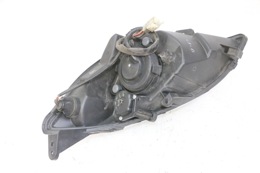 photo de KOPLAMP VOORZIJDE PEUGEOT SATELIS 125 (2013 - 2018) - Overzicht