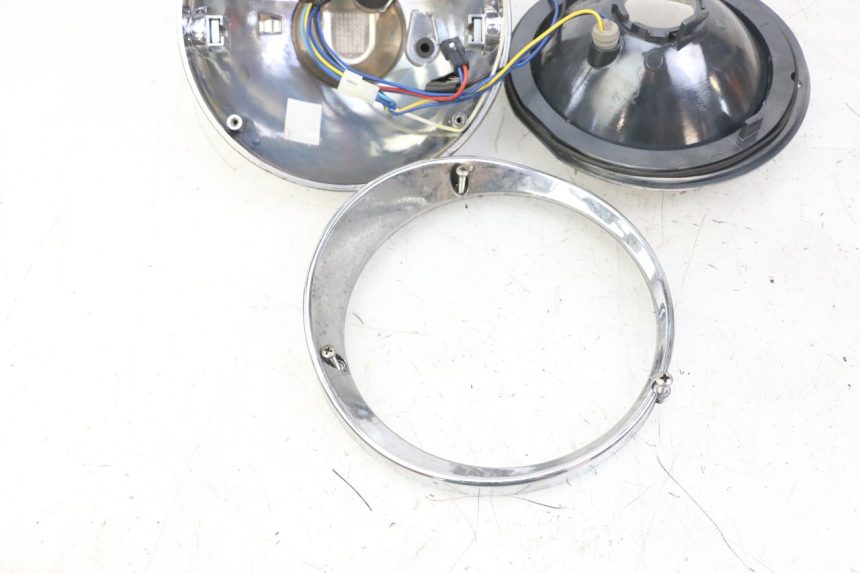 photo de VOORKOPLAMP APRILIA SCARABEO GT TOURING 125 (1999 - 2005) - Zoom op componenten