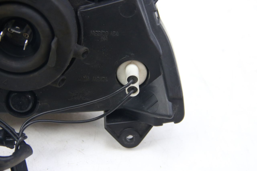 photo de VOORKOPLAMP SUZUKI SIXTEEN 125 (2008 - 2010) - Detailaanzicht