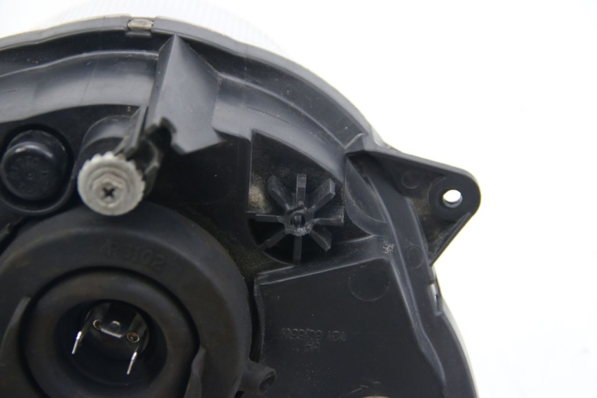 photo de VOORKOPLAMP SUZUKI SIXTEEN 125 (2008 - 2010) - Aanvullende foto