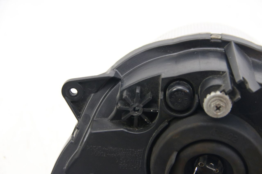 photo de VOORKOPLAMP SUZUKI SIXTEEN 125 (2008 - 2010) - Visuele inspectie