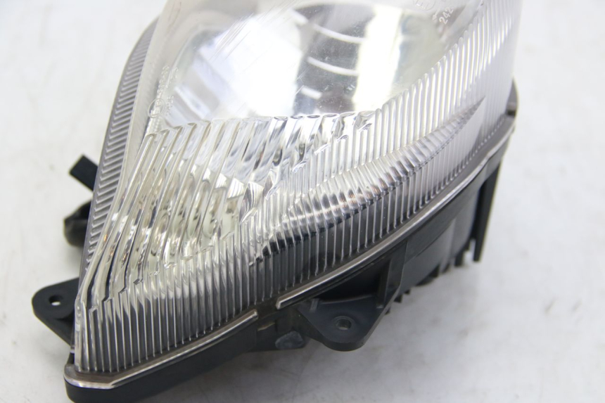 photo de VOORKOPLAMP SUZUKI SIXTEEN 125 (2008 - 2010) - Technische close-up