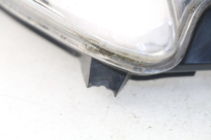 photo de VOORKOPLAMP MBK SKYLINER 125 (2004 - 2007) - Zoom op componenten