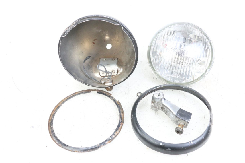 photo de VOORKOPLAMP HARLEY DAVIDSON SPORTSTER XL CUSTOM 1200 (2003 - 2004) - Detail van het onderdeel
