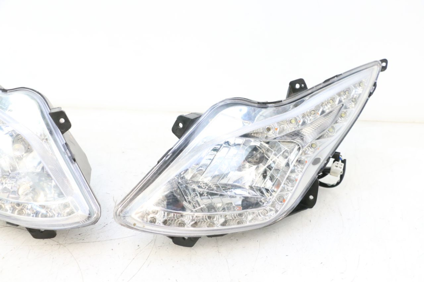 photo de VOORKNIPPERLICHT VASTRO STREET S 50 (2016 - 2021) - Focus op structuur