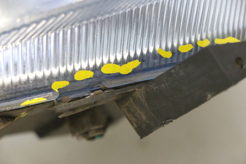 photo de VOORKNIPPERLICHT KYMCO SUPER 8 2T 50 (2007 - 2013) - Focus op structuur