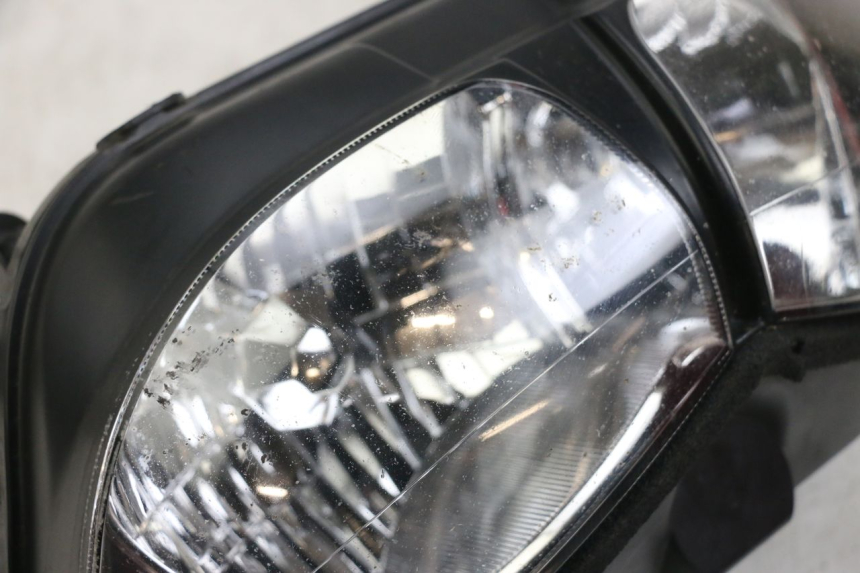 photo de VOORKOPLAMP YAMAHA TDM ABS 900 (2002 - 2014) - Technische close-up