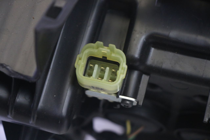 photo de VOORKOPLAMP YAMAHA TRICITY 300 (2020 - 2024) - Kenmerkende details