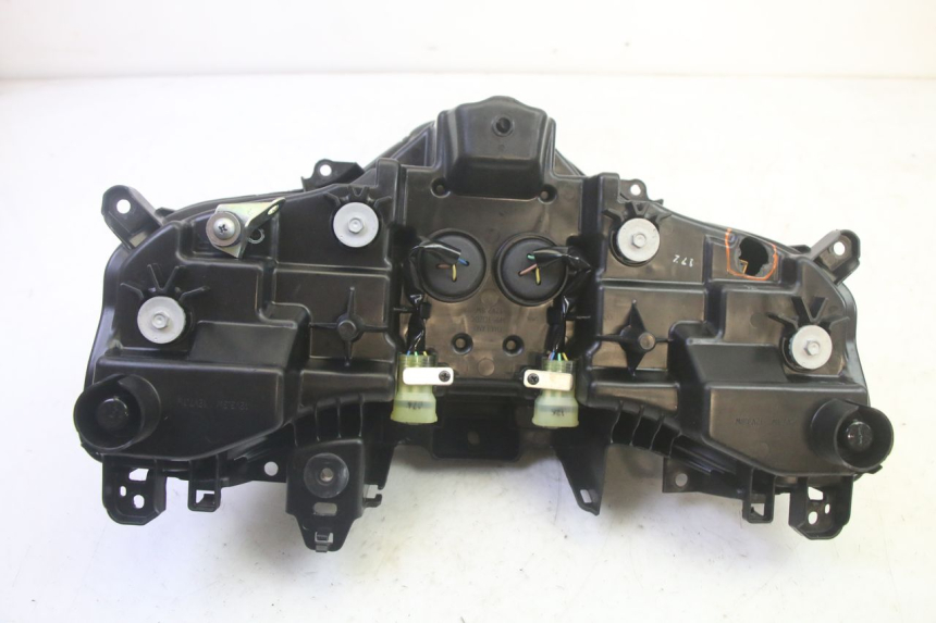 photo de VOORKOPLAMP YAMAHA TRICITY 300 (2020 - 2024) - Detailaanzicht