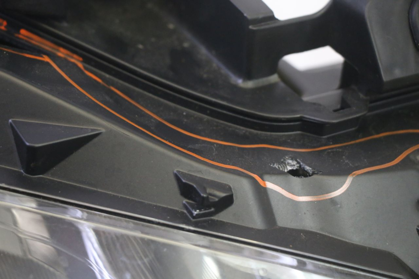 photo de VOORKOPLAMP YAMAHA TRICITY 300 (2020 - 2024) - Andere kijkhoek