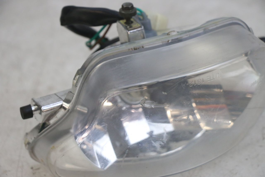 photo de VOORKOPLAMP PEUGEOT TWEET 4T 50 (2014 - 2019) - Detail van het onderdeel
