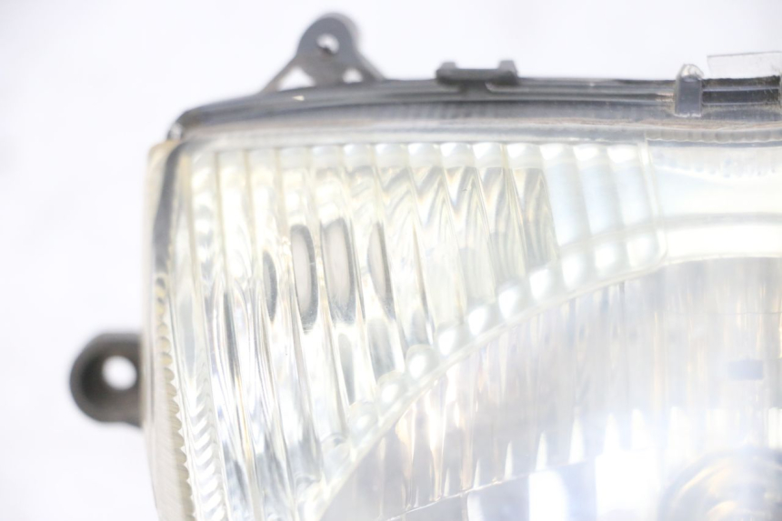 photo de VOORKOPLAMP PEUGEOT VIVACITY NEW 4T 50 (2008 - 2017) - Zoom op componenten