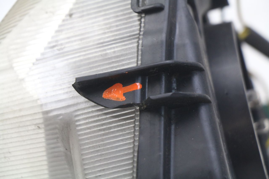 photo de VOORKOPLAMP PEUGEOT VIVACITY 125 (2010 - 2017) - Staat van het oppervlak