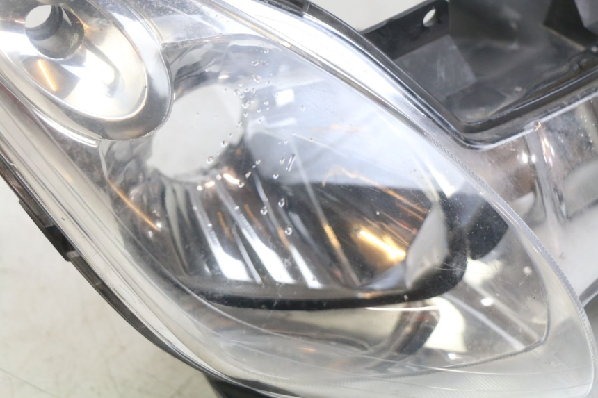 photo de VOORLICHT YAMAHA XMAX X-MAX 125 (2006 - 2009) - Technische close-up
