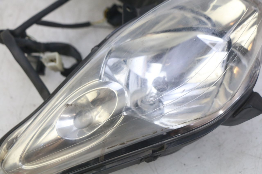 photo de VOORLICHT YAMAHA XMAX X-MAX 125 (2006 - 2009) - Bevestigingspunten