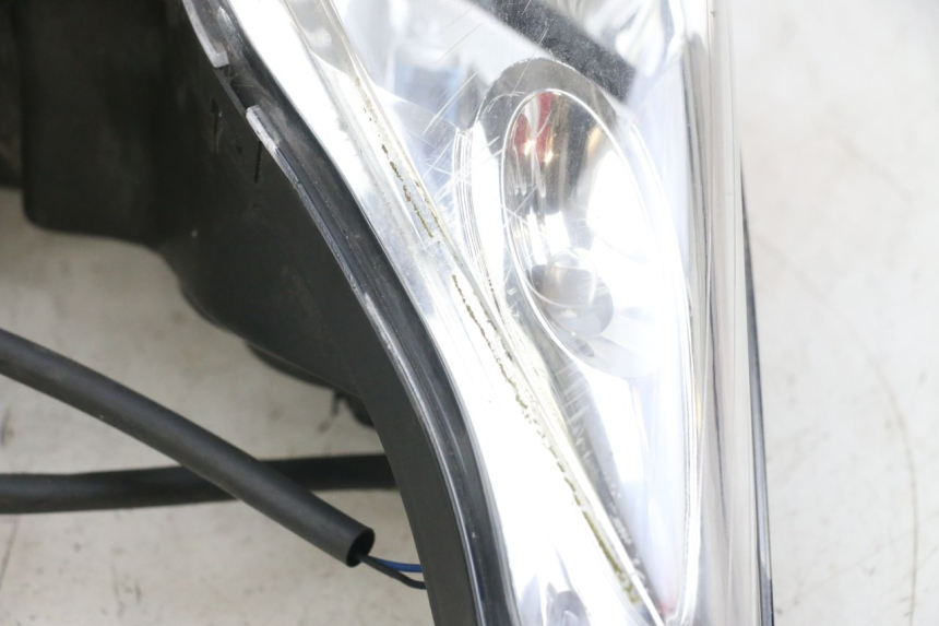 photo de VOORLICHT YAMAHA XMAX X-MAX 125 (2006 - 2009) - Technische close-up