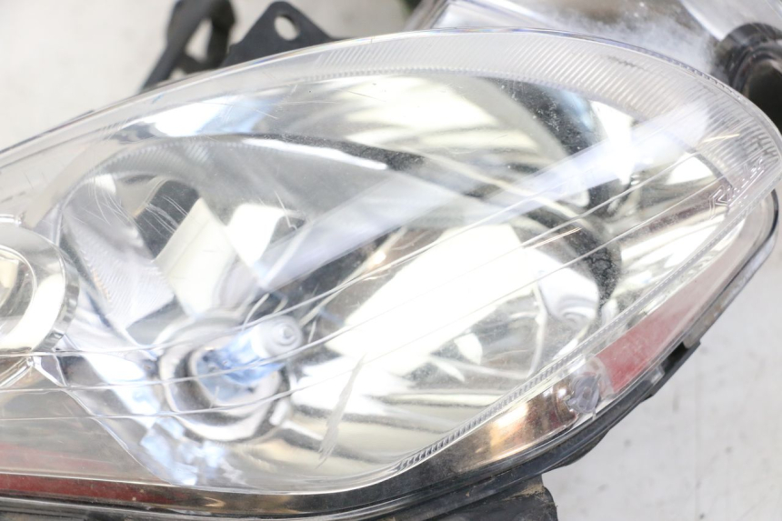photo de VOORLICHT YAMAHA XMAX X-MAX 125 (2006 - 2009) - Markeringen en referenties