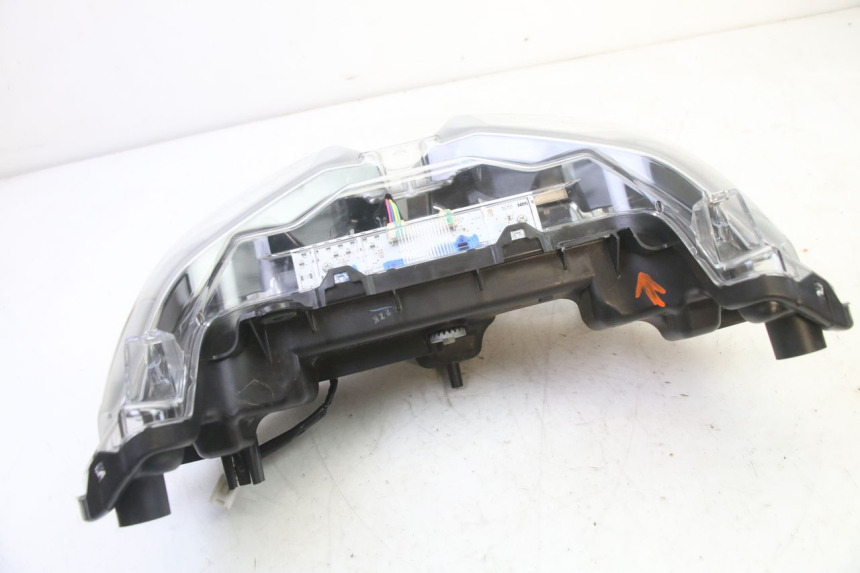 photo de VOORKOPLAMP YAMAHA XMAX X-MAX 125 (2021 - 2025) - Andere kijkhoek