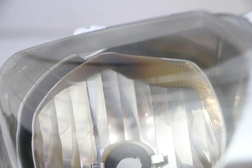 photo de VOORLICHT YAMAHA X-MAX XMAX 125 (2010 - 2013) - Zoom op gebruiksstaat