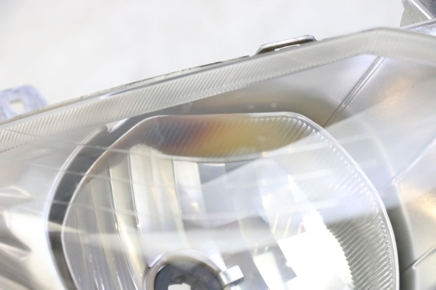 photo de VOORLICHT YAMAHA X-MAX XMAX 125 (2010 - 2013) - Technische close-up