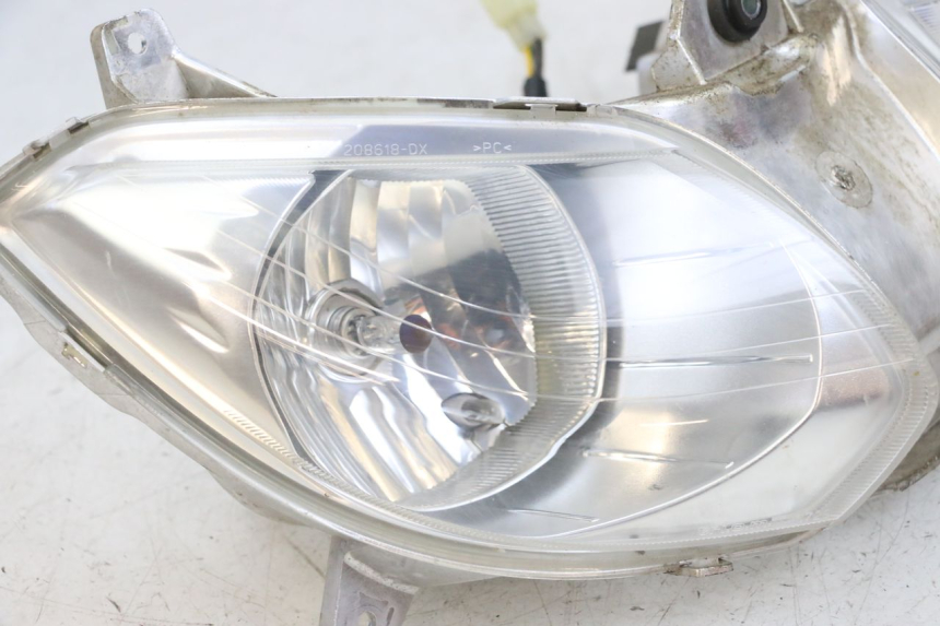 photo de VOORLICHT YAMAHA X-MAX XMAX 125 (2010 - 2013) - Overzicht