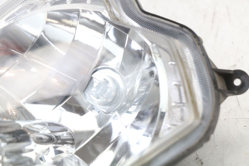 photo de VOORKOPLAMP SYM X-PRO 4T 50 (2014 - 2021) - Bevestigingspunten