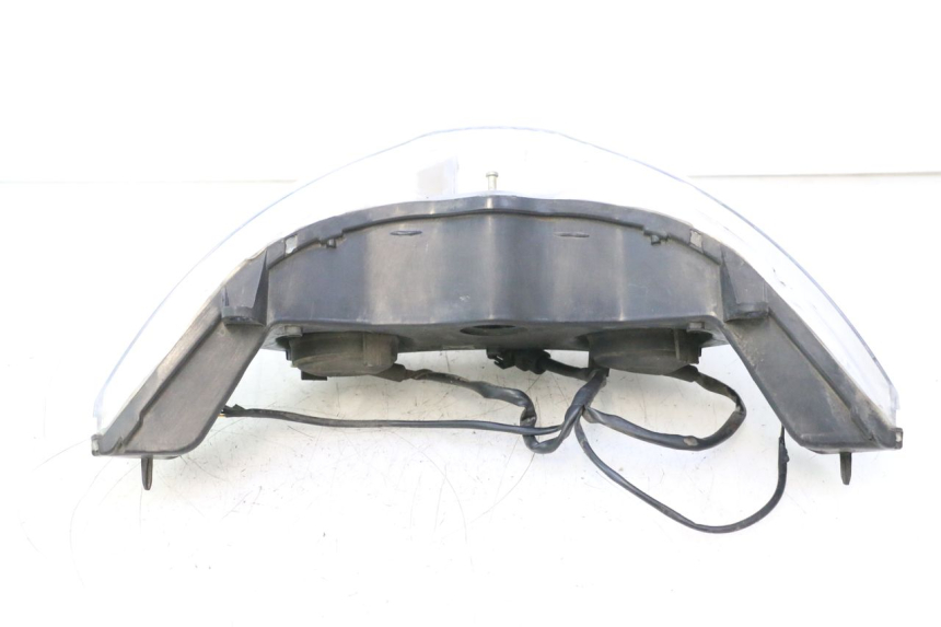 photo de VOORKOPLAMP PIAGGIO X8 STREET 125 (2006 - 2007) - Bevestigingspunten