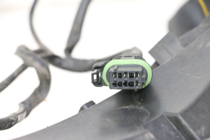 photo de VOORKOPLAMP PIAGGIO X8 STREET 125 (2006 - 2007) - Markeringen en referenties