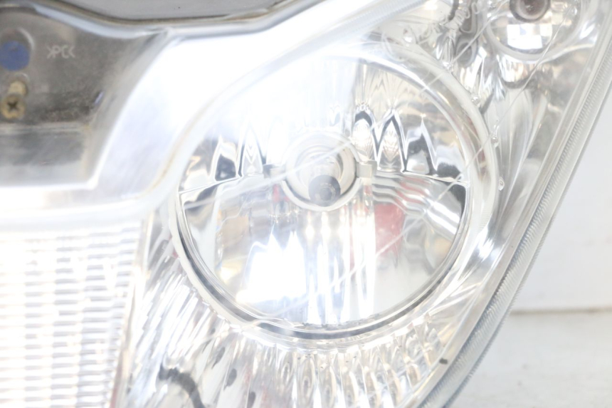 photo de VOORKOPLAMP PIAGGIO X8 125 (2004 - 2007) - Kenmerkende details