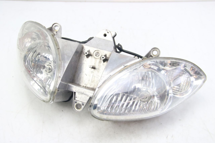 photo de VOORKOPLAMP PIAGGIO X9 EVOLUTION 125 (2003 - 2007) - Detail van het onderdeel