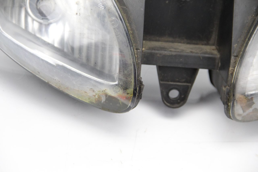 photo de VOORKOPLAMP PIAGGIO X9 125 (2000 - 2003) - Bevestigingspunten