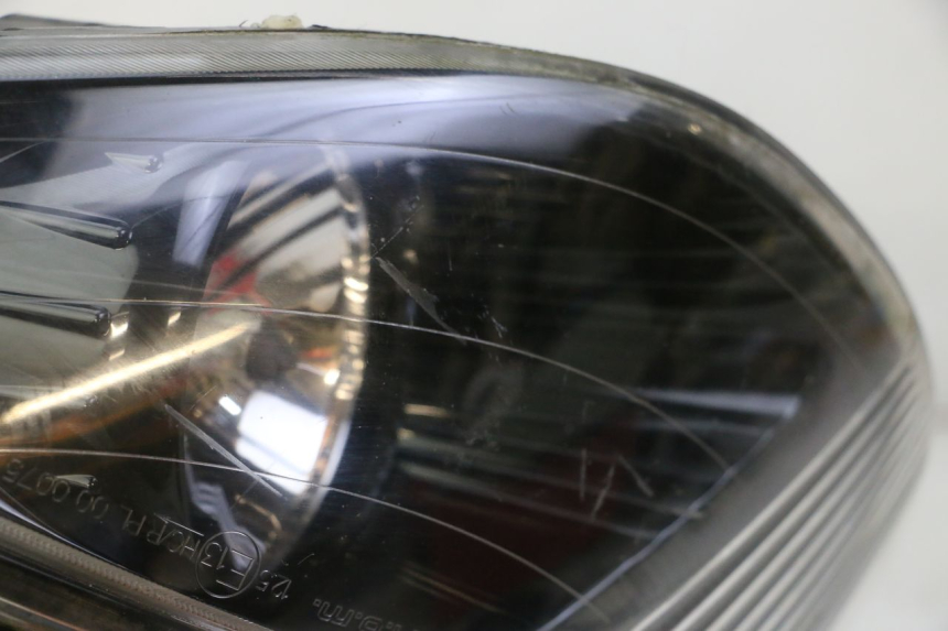 photo de VOORKOPLAMP PIAGGIO XEVO - X EVO 125 (2007 - 2017) - Detail van het onderdeel