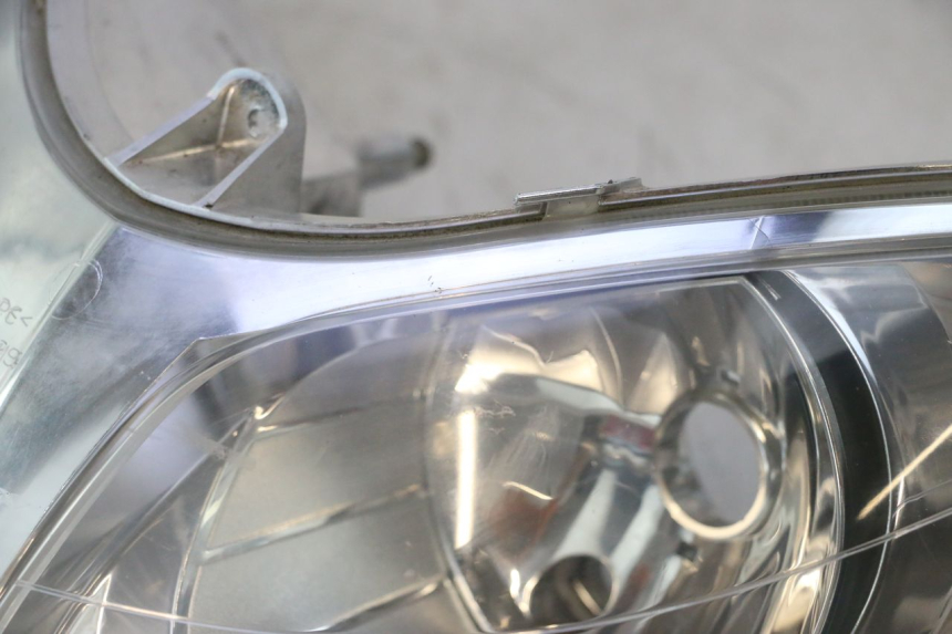 photo de VOORKOPLAMP YAMAHA YP MAJESTY 125 (2007 - 2010) - Markeringen en referenties