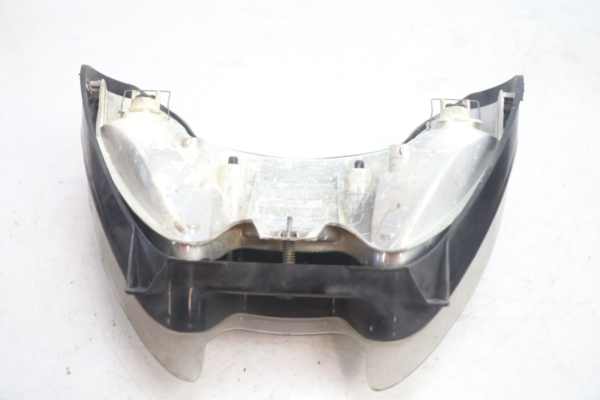 photo de VOORKOPLAMP YAMAHA YP MAJESTY 125 (2002 - 2006) - Bevestigingspunten