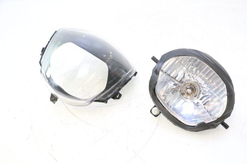 photo de VOORKOPLAMP PIAGGIO ZIP 2T 50 (2009 - 2019) - Hoofdaanzicht