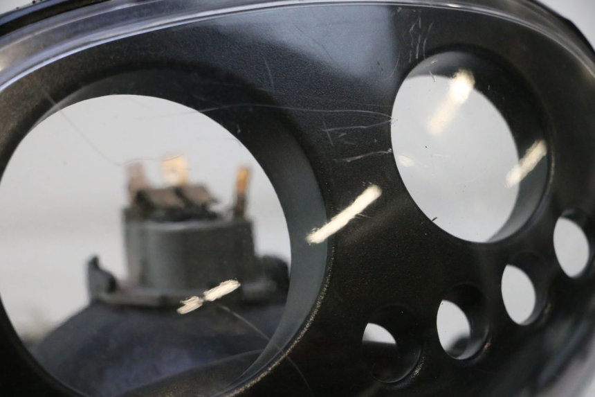 photo de VOORKOPLAMP PIAGGIO ZIP 2T 50 (2009 - 2019) - Detail van het onderdeel