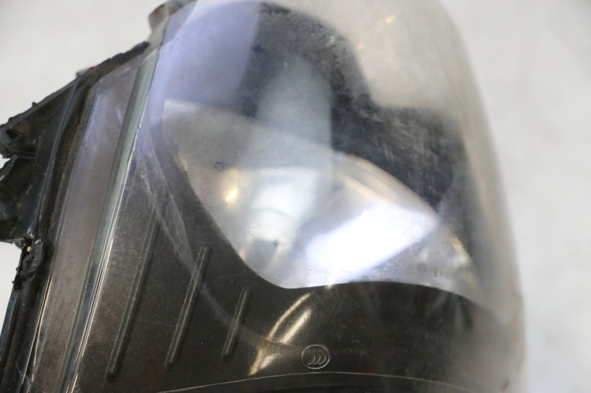 photo de VOORKOPLAMP PIAGGIO ZIP 4T 50 (2018 - 2020) - Technische close-up
