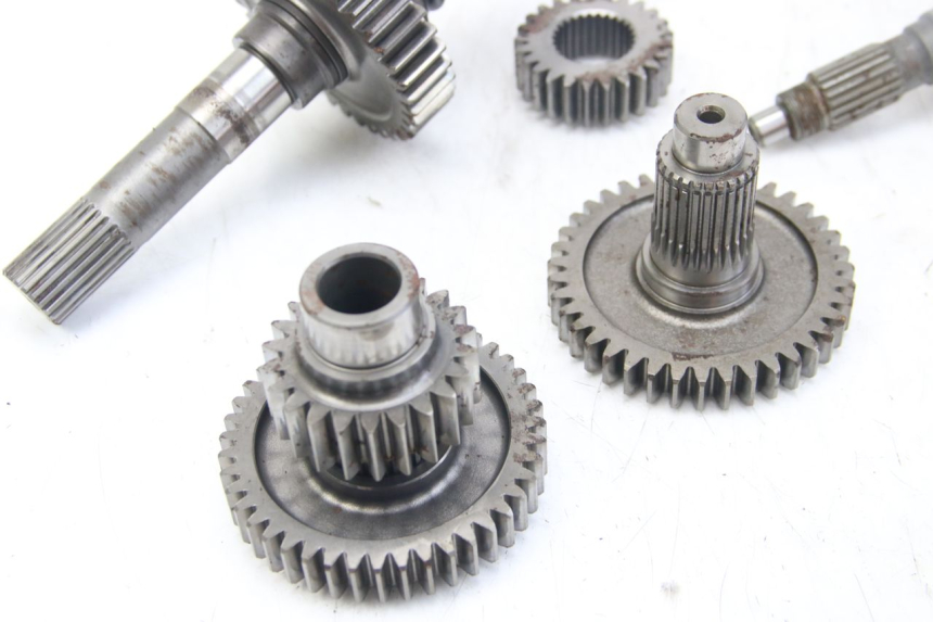 photo de AANDRIJFWIEL SUZUKI BURGMAN 650 (2002 - 2004) - Bevestigingspunten