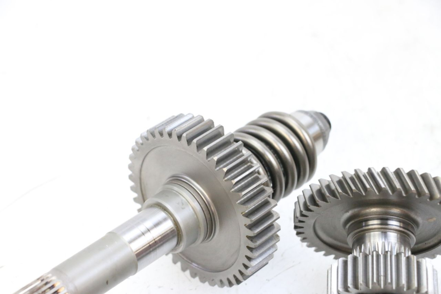 photo de AANDRIJFWIEL SUZUKI BURGMAN EXECUTIVE ABS 650 (2006 - 2012) - Staat van het oppervlak