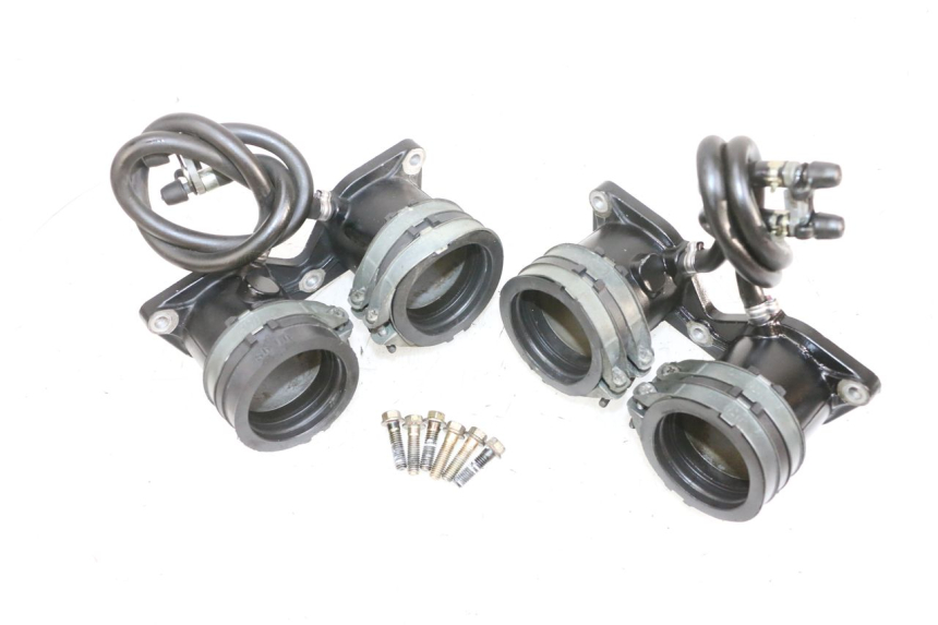 photo de AANZUIGBOCHT MV AGUSTA BRUTALE R WALLY 910 (2008 - 2008) - Zoom op gebruiksstaat