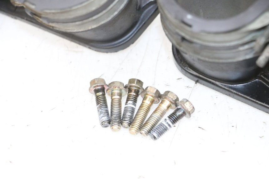 photo de AANZUIGBOCHT MV AGUSTA BRUTALE R WALLY 910 (2008 - 2008) - Overzicht