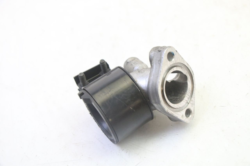 photo de AANZUIGBOCHT HONDA FES S-WING SWING ABS 125 (2007 - 2015) - Technische close-up